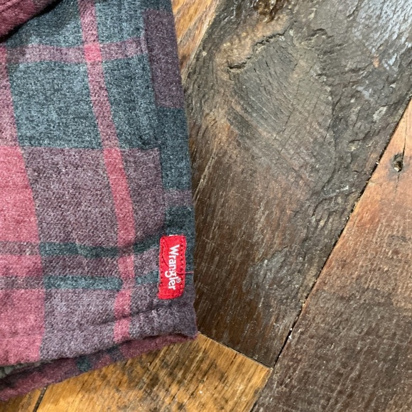 Wrangler Men’s Sherpa Lined Flannel Shirt Jacket Plaid Red Gray Size Large - Picture 8 of 9